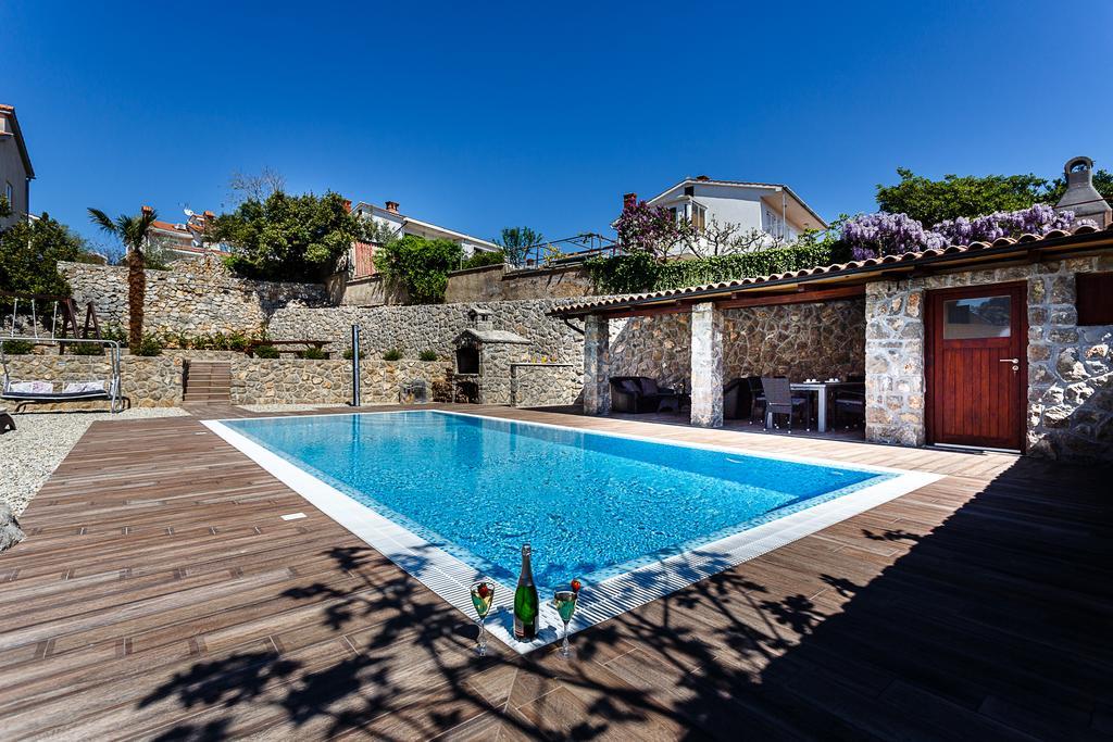Apartments Petra Krk Krk Town Exterior photo